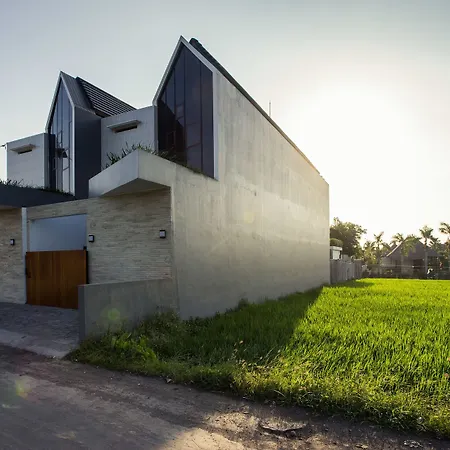 Berawa Bali Beach Villas
